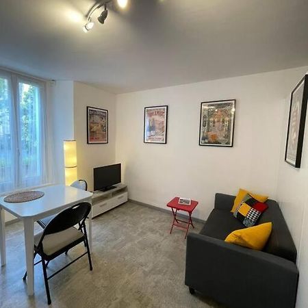 Studio Rdc Parking Prive Gratuit Doué-la-Fontaine Extérieur photo